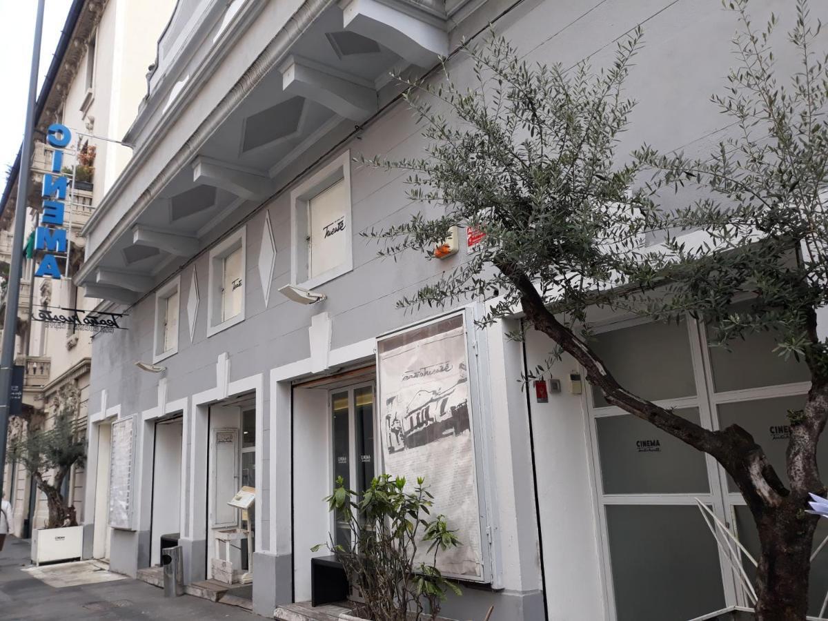 La Locanda Del Teatro Milano Eksteriør billede