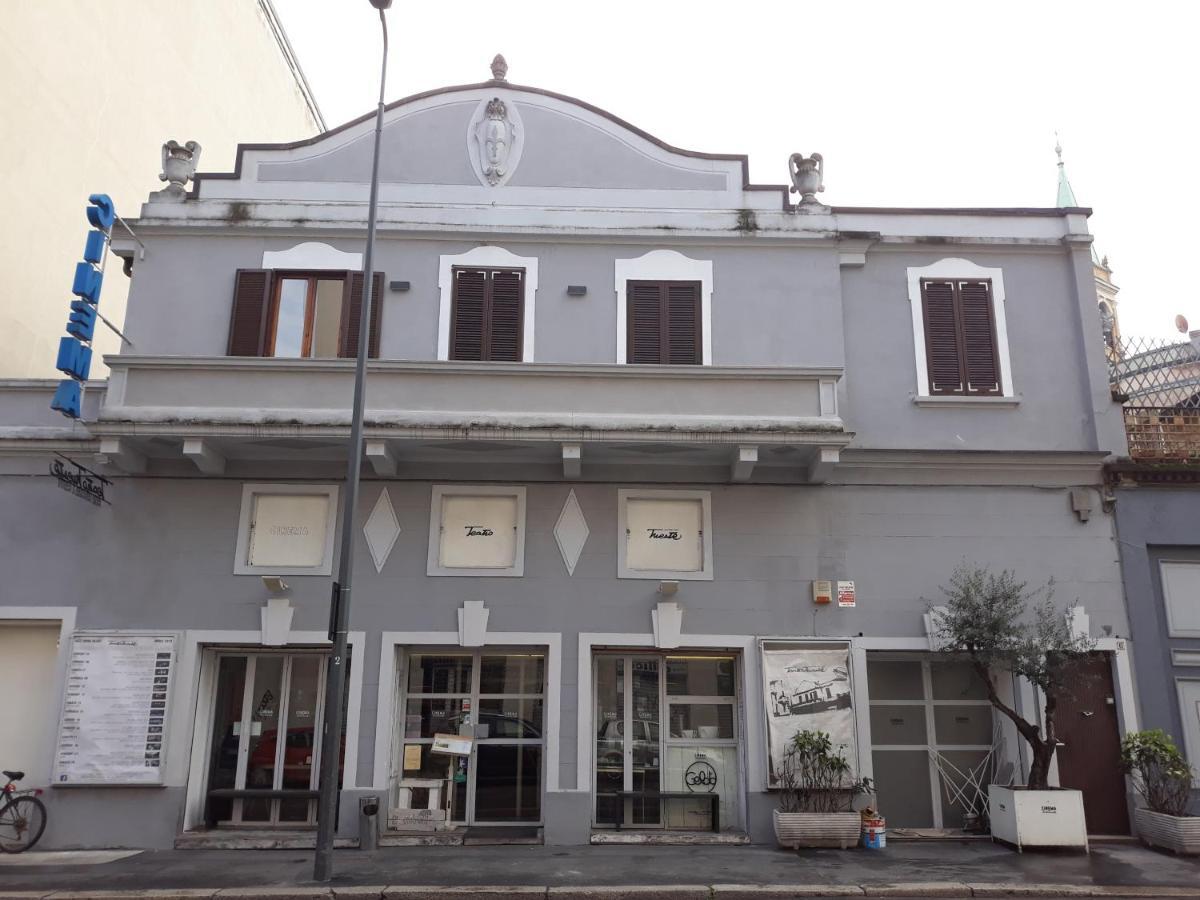 La Locanda Del Teatro Milano Eksteriør billede